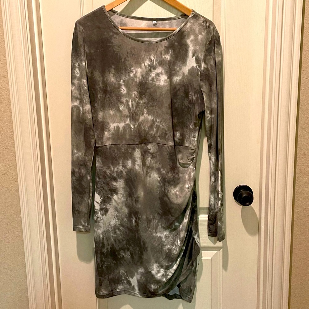 Tie Dye Long Sleeve Dress